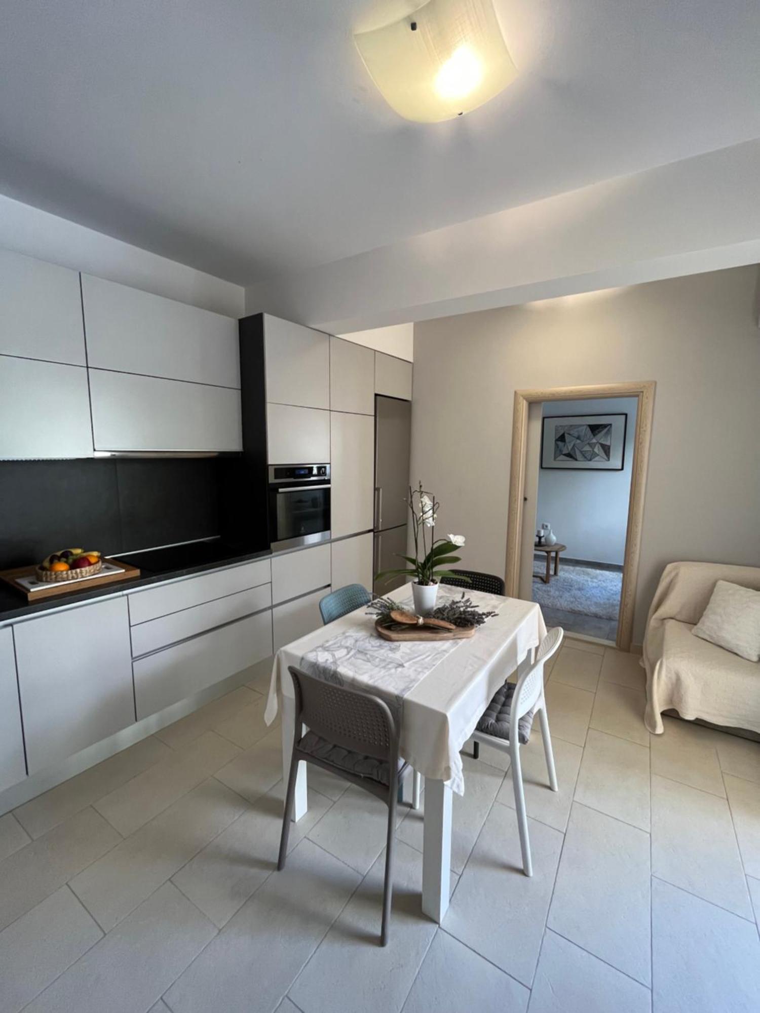 Luxury Apartment Spa "Marina" Макарська Екстер'єр фото