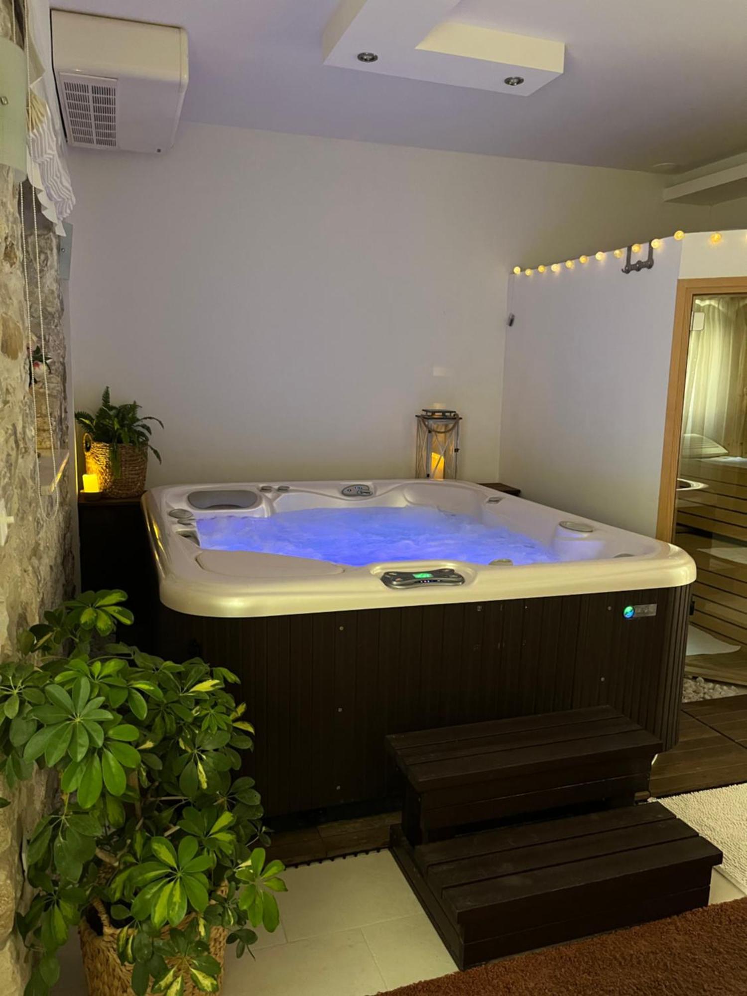 Luxury Apartment Spa "Marina" Макарська Екстер'єр фото