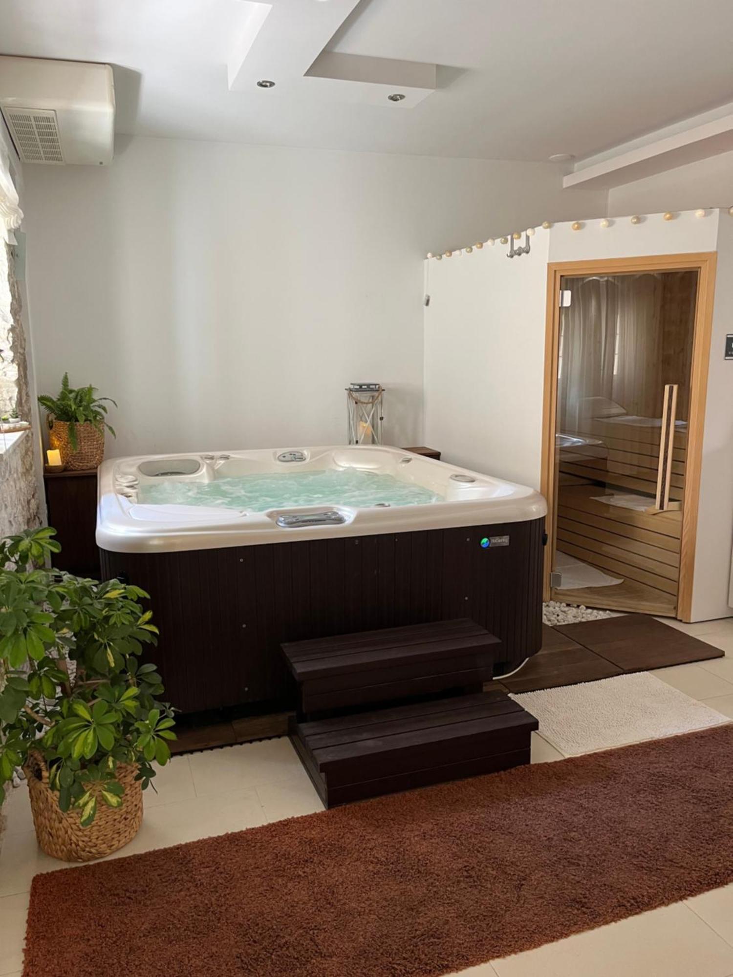 Luxury Apartment Spa "Marina" Макарська Екстер'єр фото